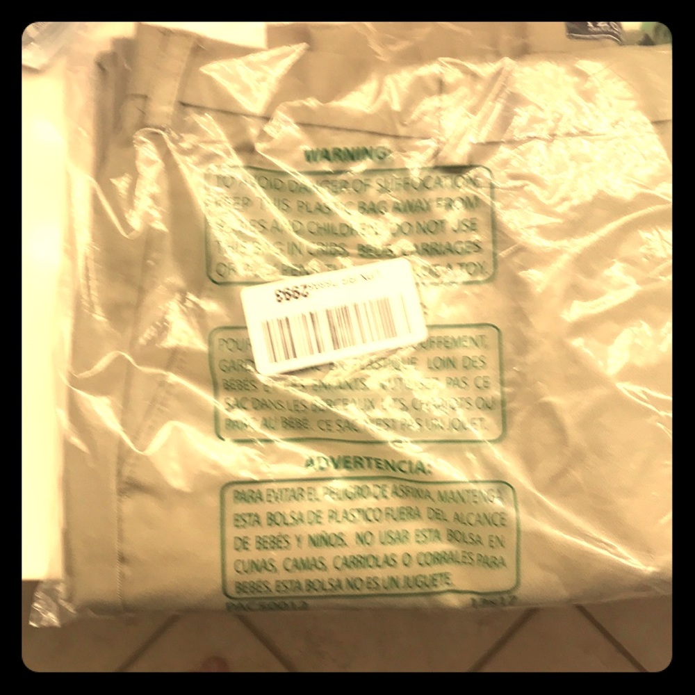 Men’s Izod American chino - new with tags